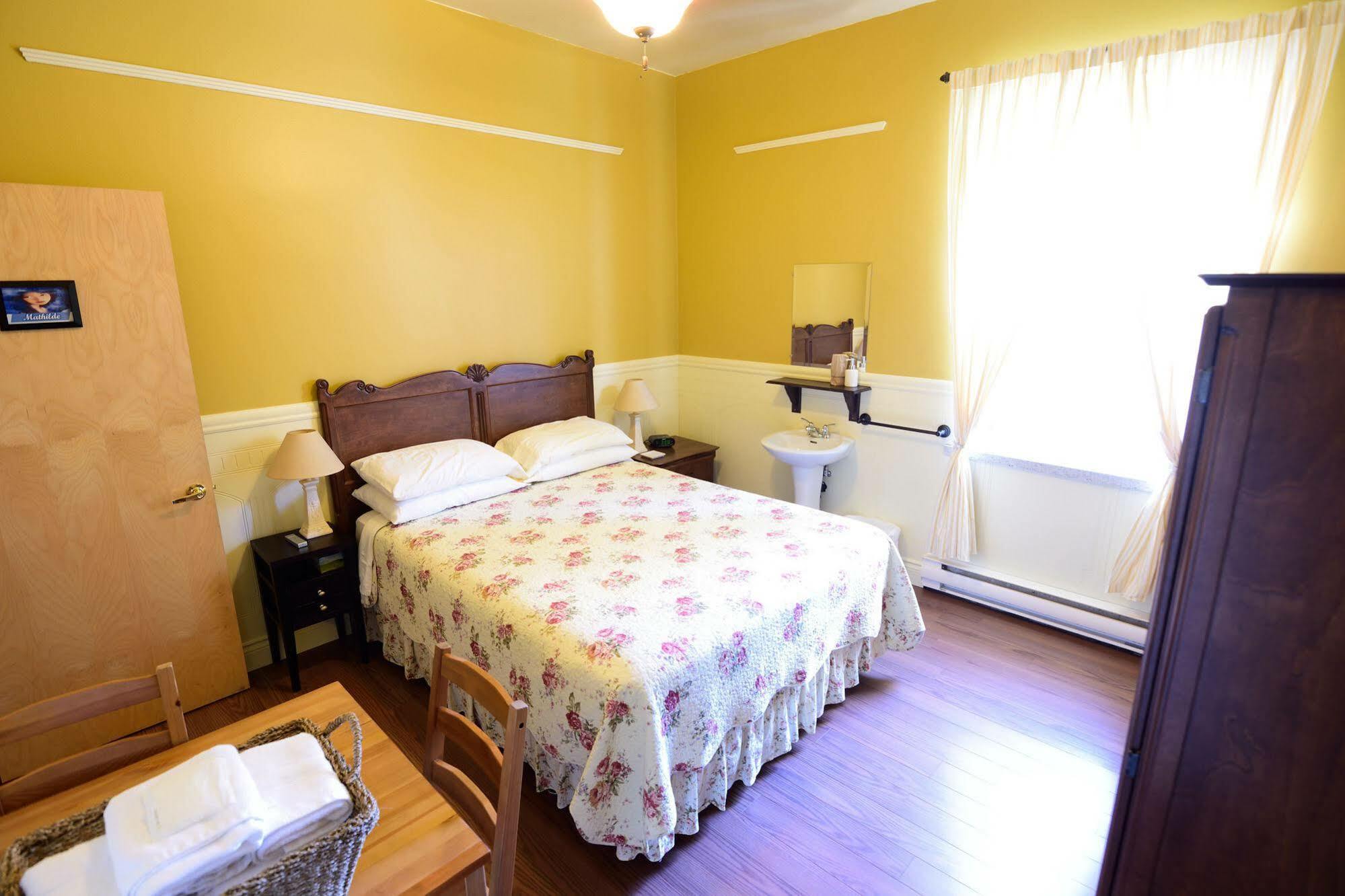 Chicoutimi Auberge Le St-Georges المظهر الخارجي الصورة